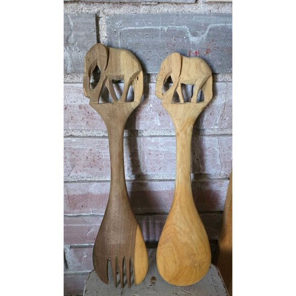 Vintage Hand Carved Wood Salad Servers Elephant Design Unique Gift Kitchen Decor - Picture 2 of 5